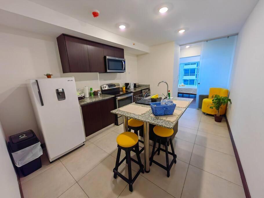 1102 Torre Los Yoses Hermoso Apartamento En Barrio Escalante Sin Parqueo ซานโฮเซ ภายนอก รูปภาพ