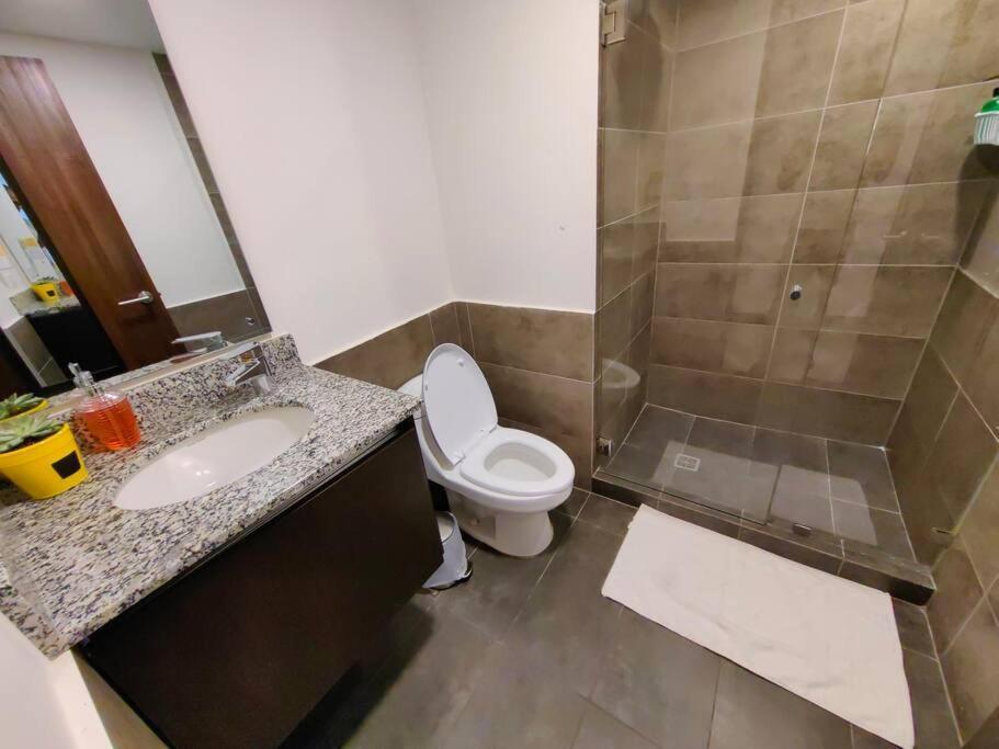 1102 Torre Los Yoses Hermoso Apartamento En Barrio Escalante Sin Parqueo ซานโฮเซ ภายนอก รูปภาพ
