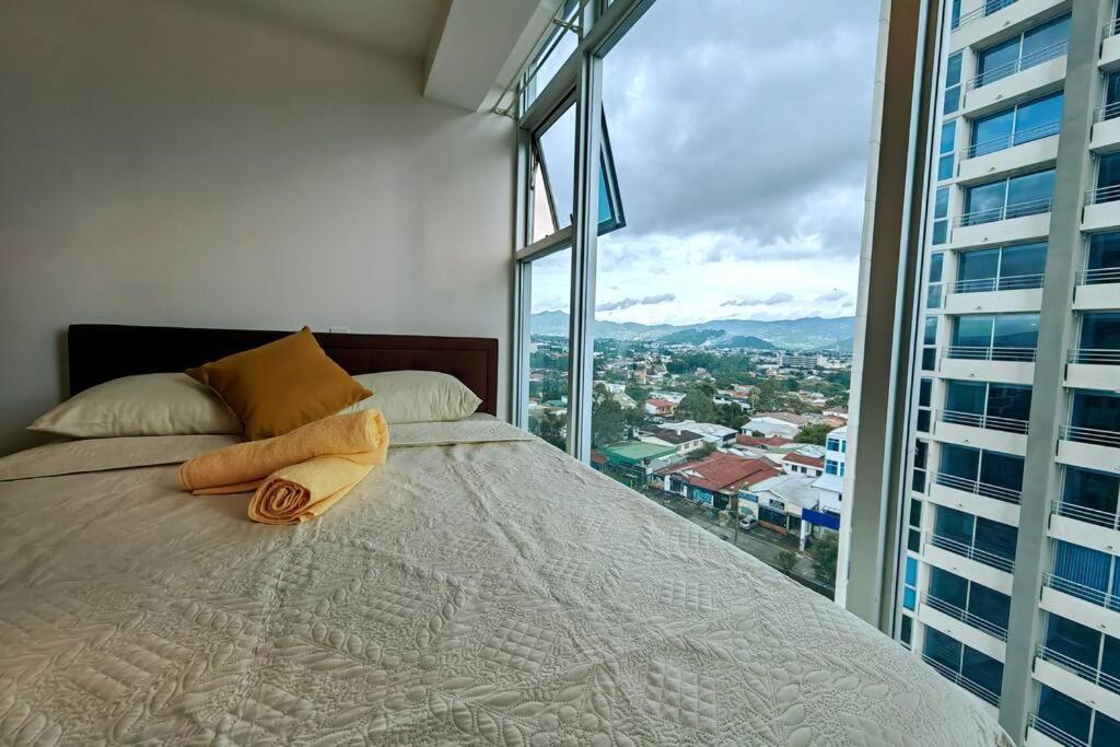 1102 Torre Los Yoses Hermoso Apartamento En Barrio Escalante Sin Parqueo ซานโฮเซ ภายนอก รูปภาพ